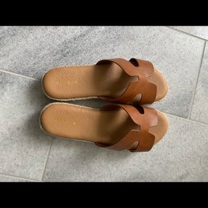 Bamboo sandals